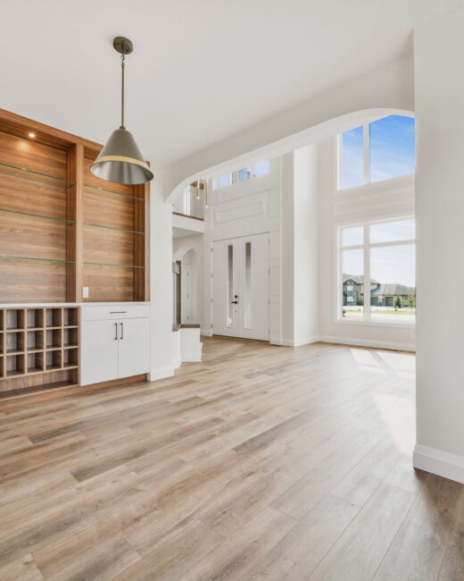LOT 57 - VERSAILLES LIVING